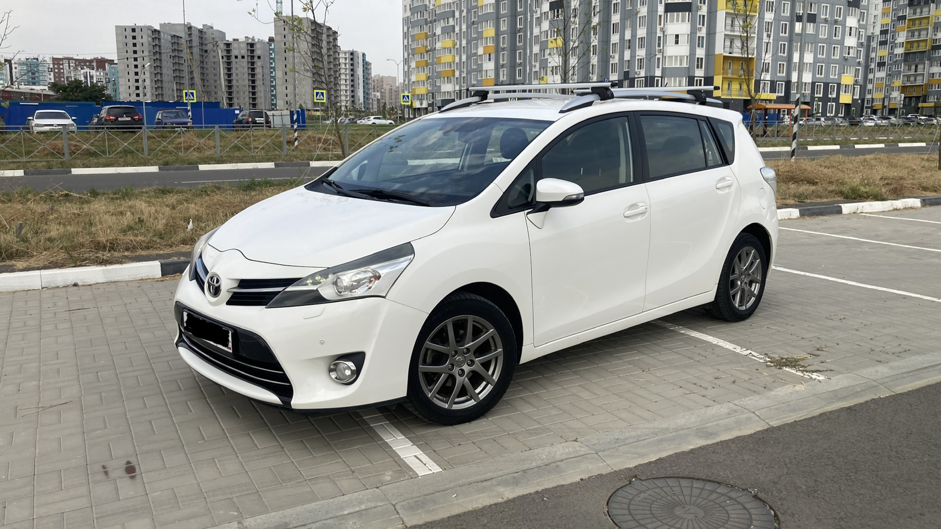 Toyota Verso 1.8 бензиновый 2014 | Prestige 7-seater на DRIVE2