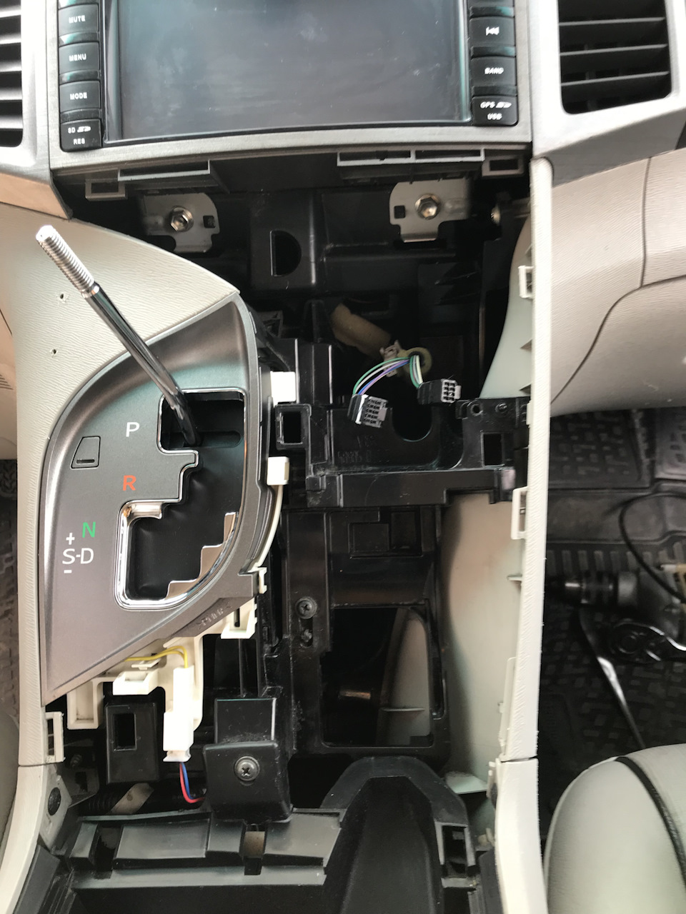 Ремонт кнопки климат контроля — Toyota Venza (1G), 2,7 л, 2010 года ...