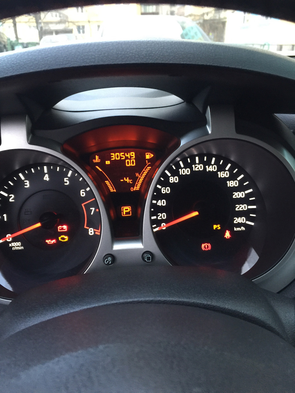 Замена навесного ремня — Nissan Juke (1G), 1,6 л, 2012 года | визит на ...