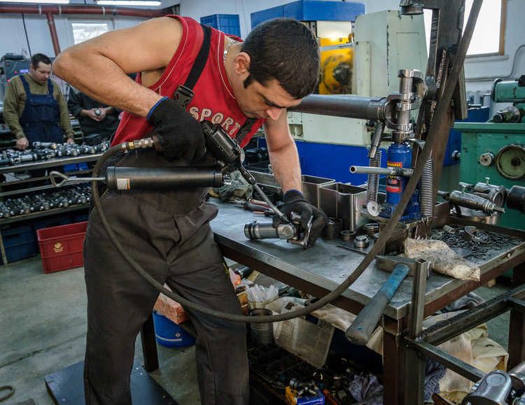 Крестовина кардана. Смазать нельзя менять. — DRIVE2