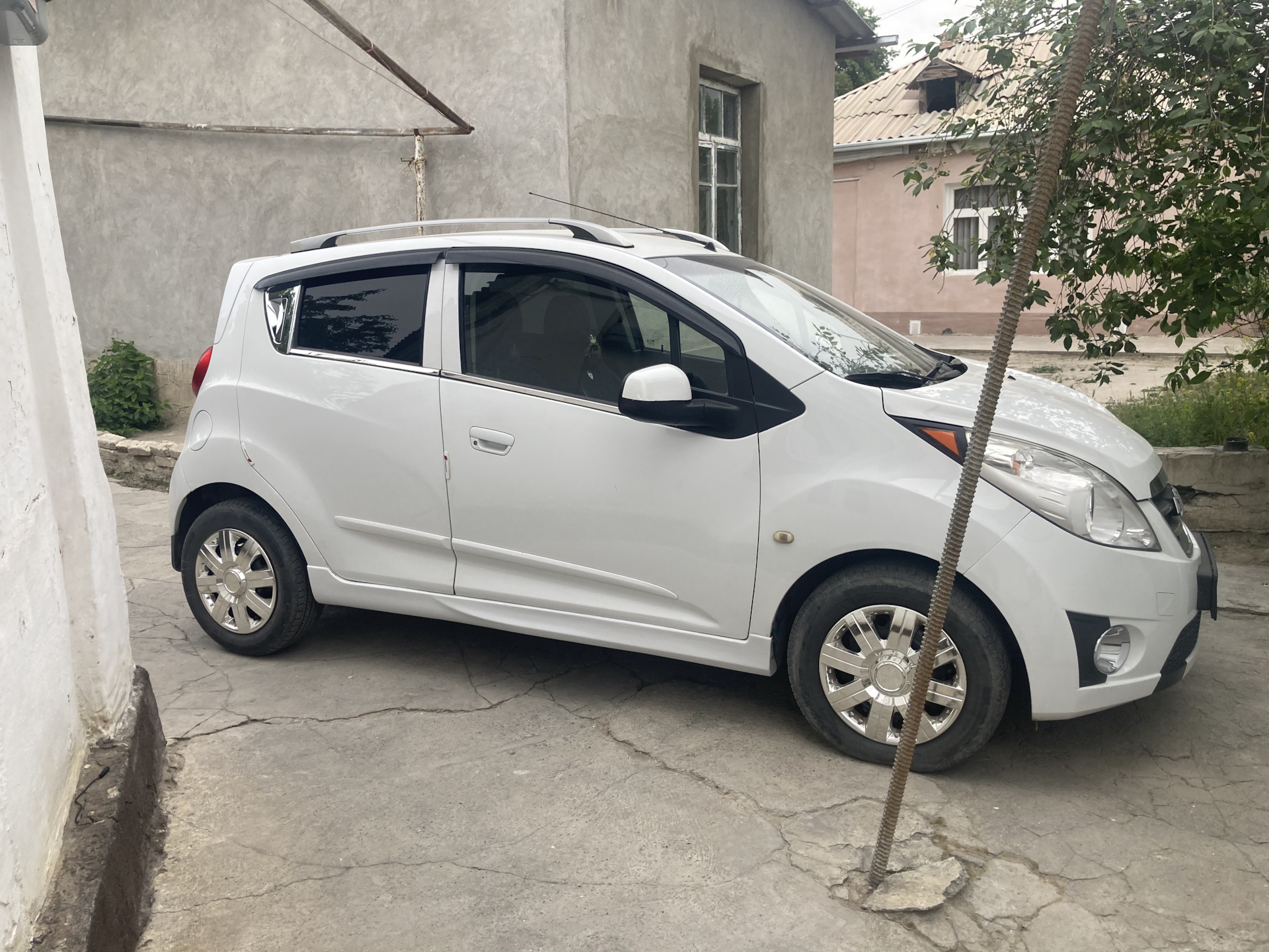 Chevrolet Spark m300