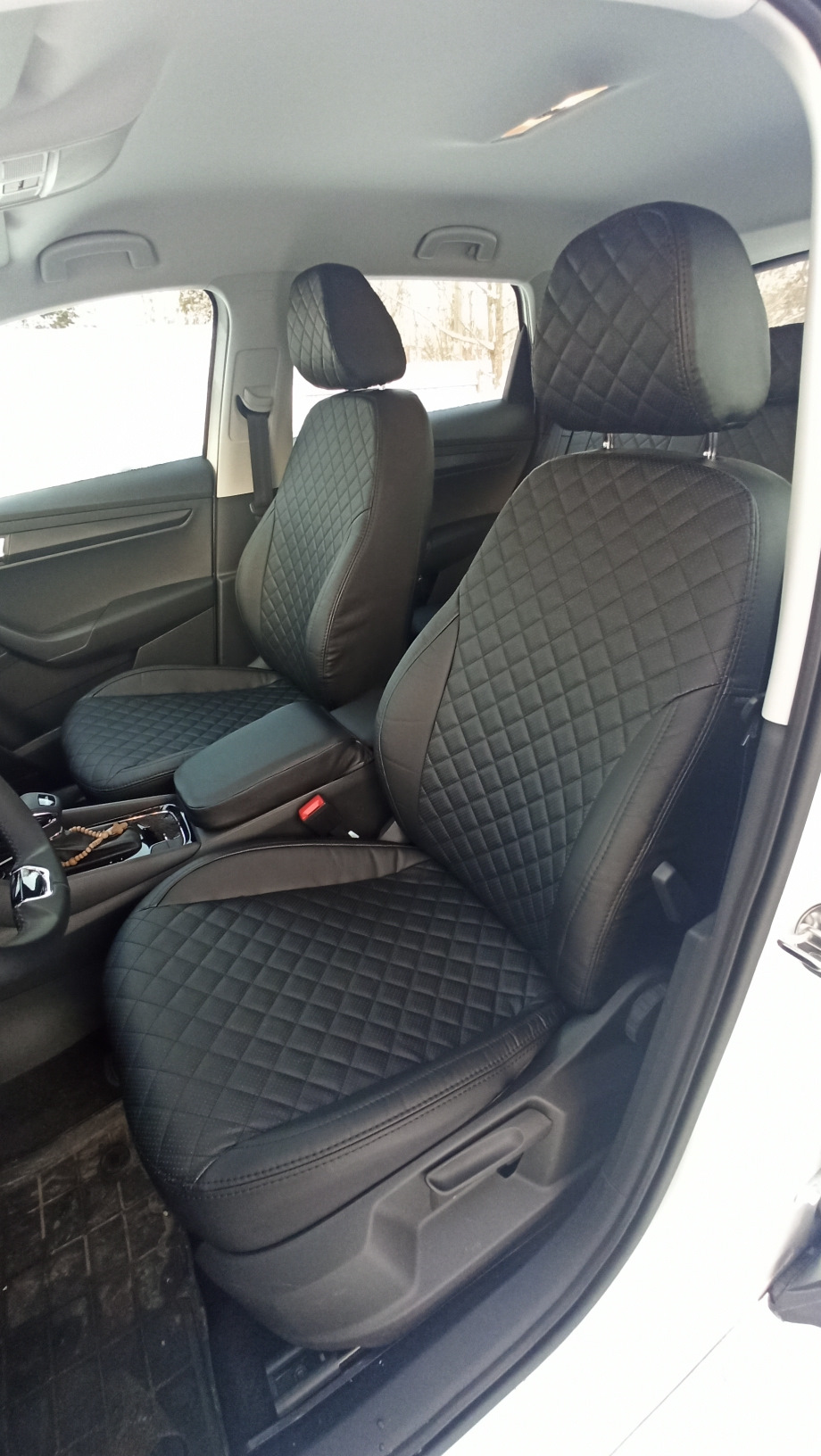 lLIIT67LBtmVMG9IgAiYPOVp OI 960 Как одевать чехлы на сиденья автомобиля шкода рапид