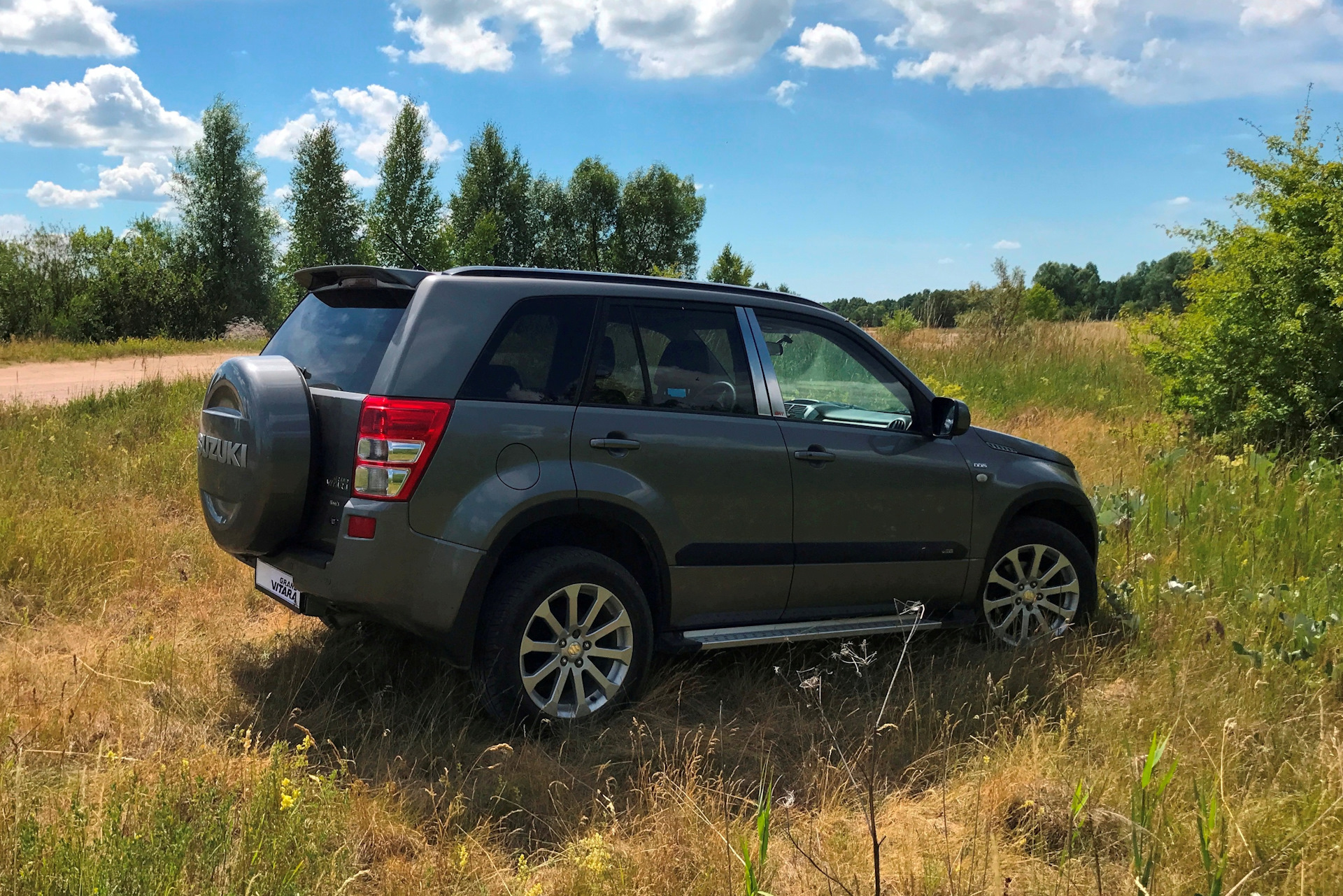 Дизеля сузуки витара. Сузуки Гранд Витара дизель. Suzuki Grand Vitara1.9 дизель. Сузуки Грант Витара дизильный. Сузуки Грант Витара в тюненге бездорожья.