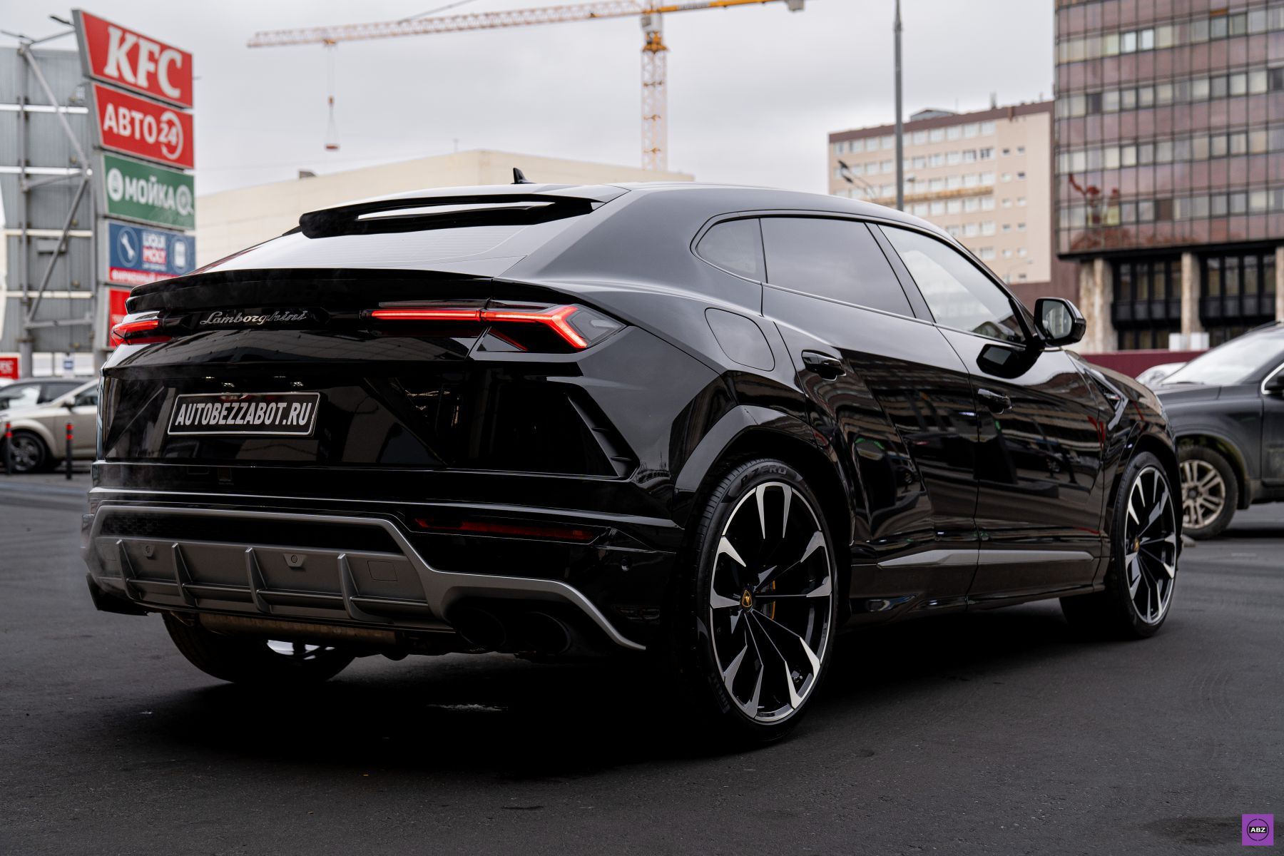 Jack c7 4 m03 333 urus. Lamborghini Urus 777. Lamborghini Urus черный. Ламборджини Урус белый