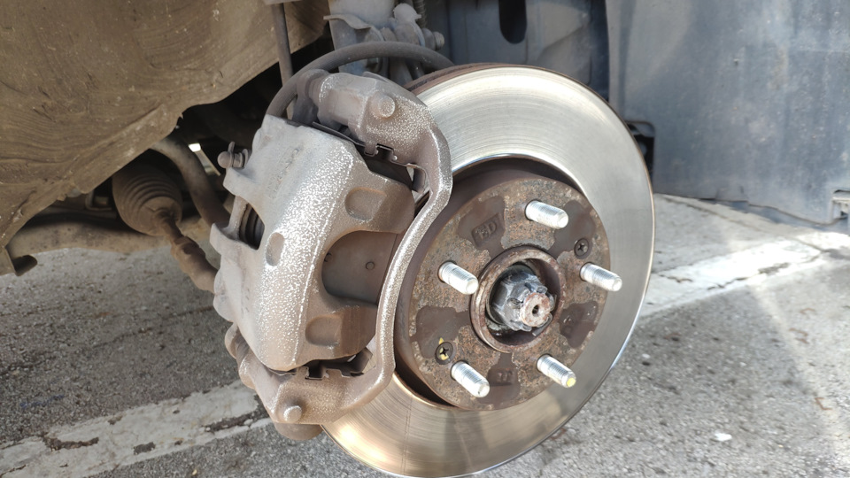 Покраска суппортов (эффективность тормозов +100500%) — Hyundai i30 (1G ...