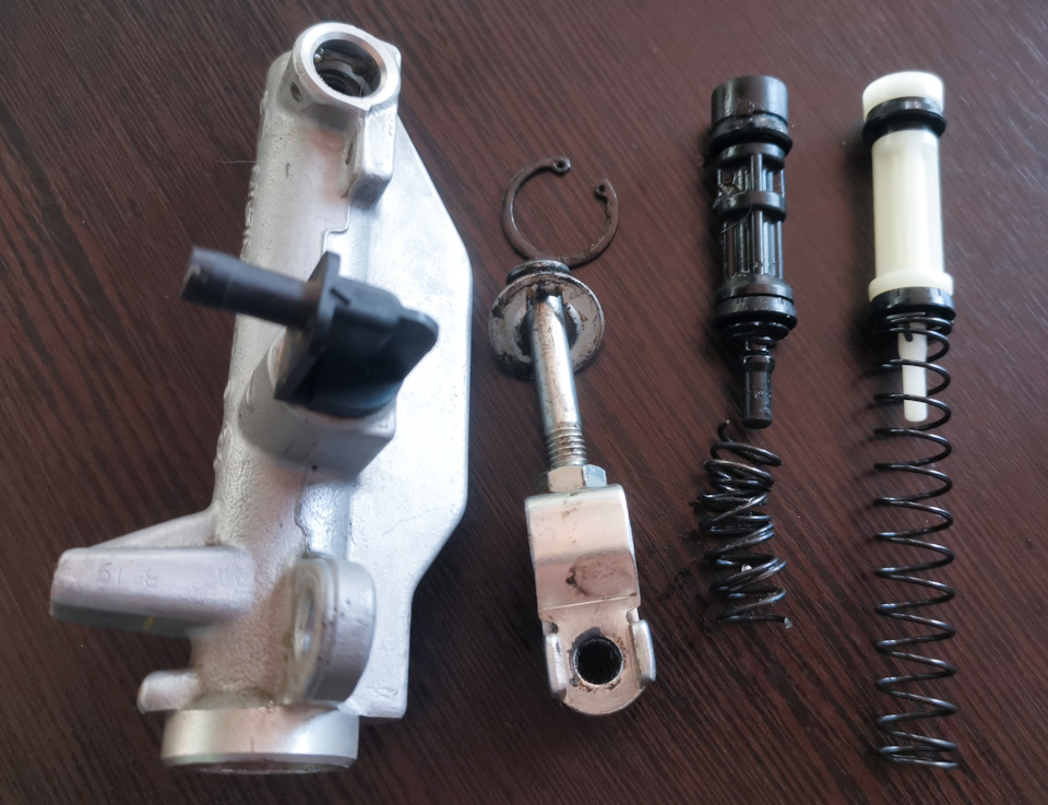 Провал педали сцепления. Ремонт ГЦС. — Honda Civic 5D (8G), 1,8 л, 2008 ...