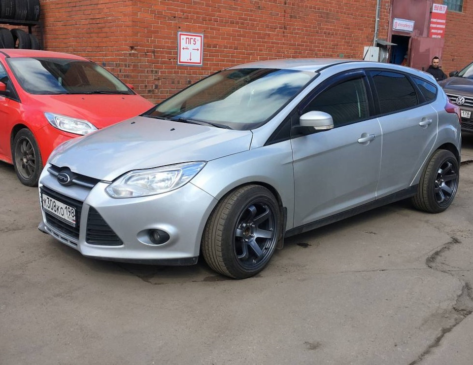 Установка дисков финал. — Ford Focus Hatchback III, 1,6 л, 2012 года ...