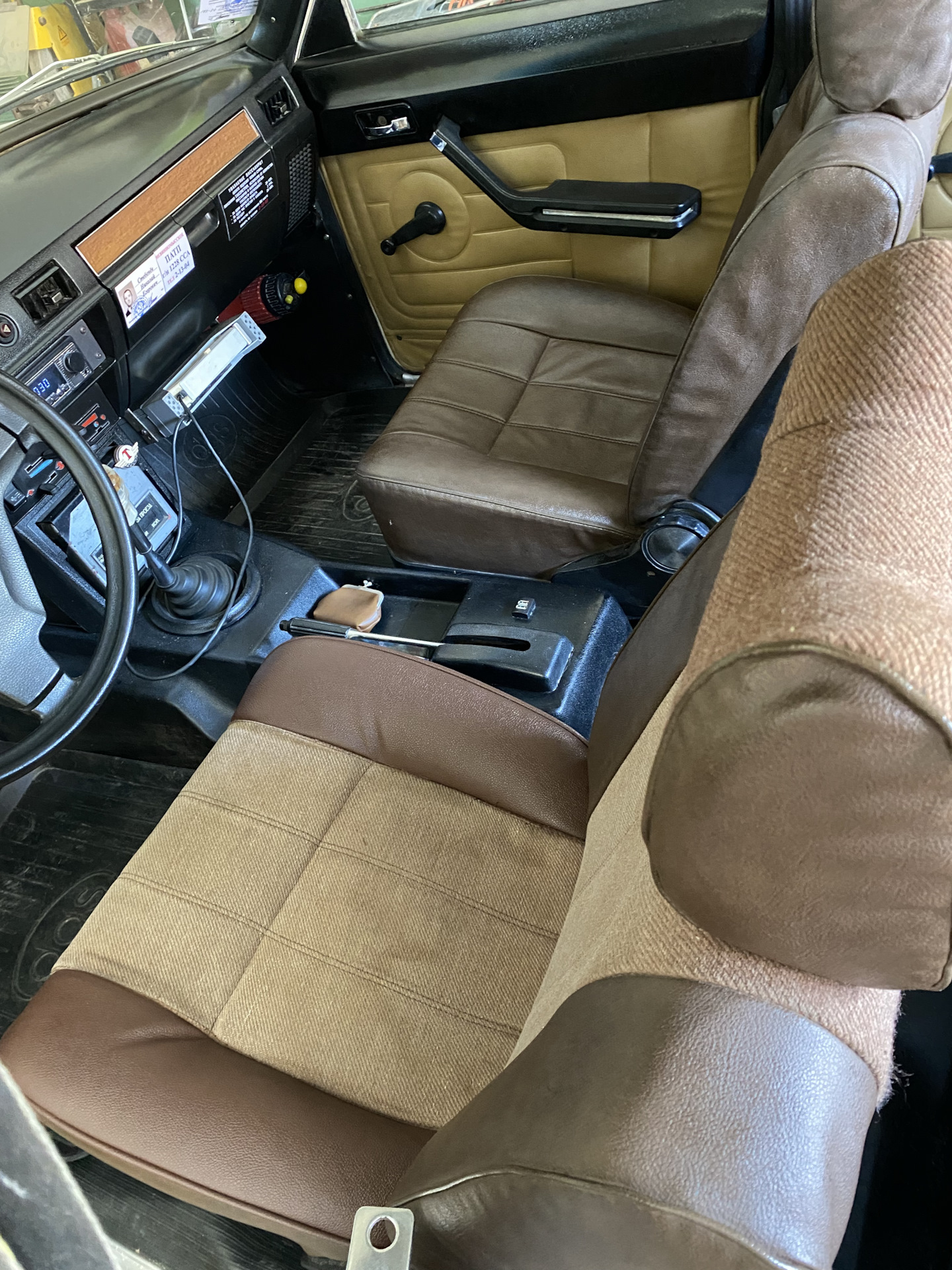 Таксишные сиденья заняли своё место. — ГАЗ 2410, 2,4 л, 1986 года ...