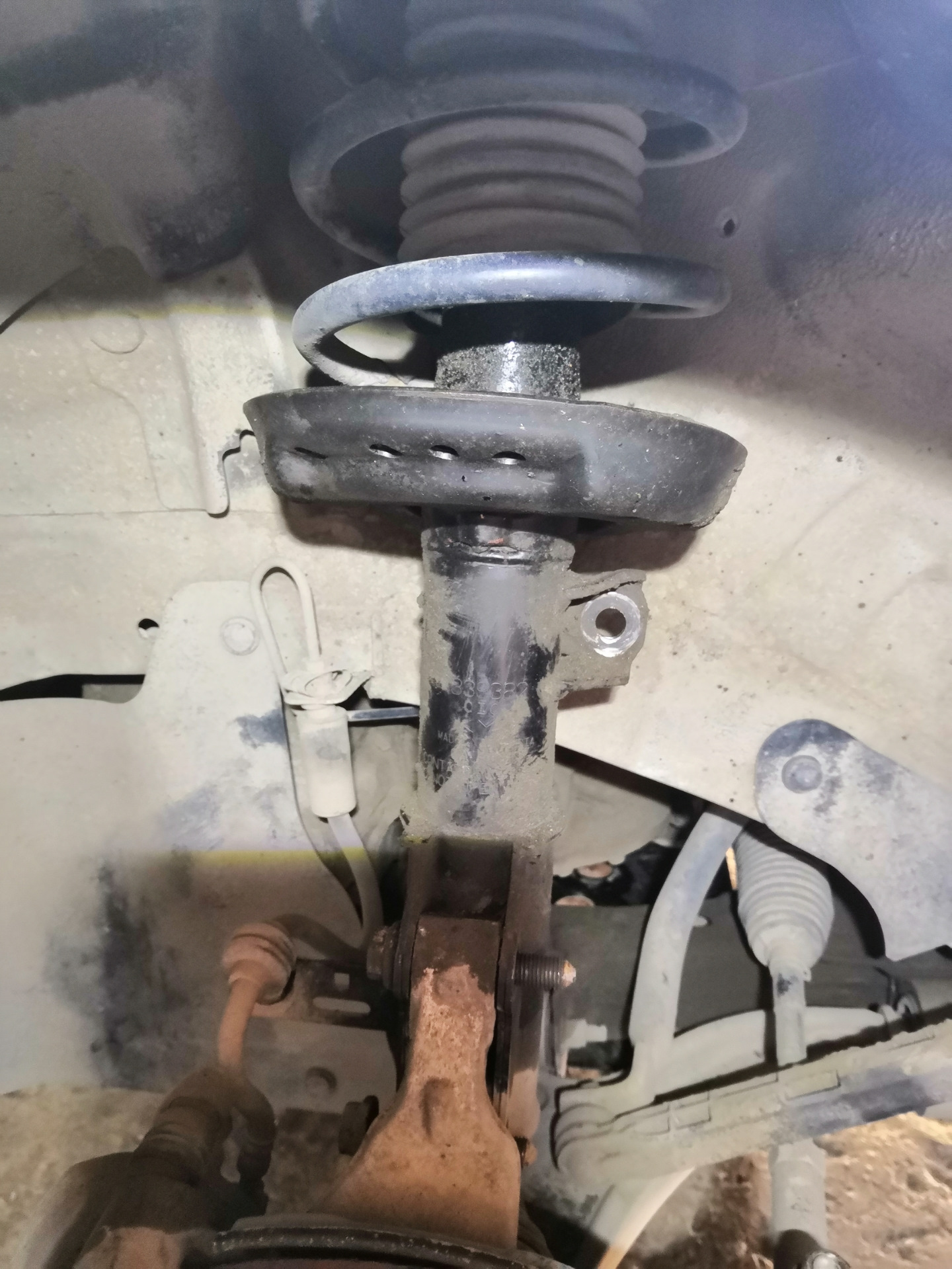 стойка амортизатора передняя ланос 1. 5. стойки амортизатора задняя chevrolet cruze 2012. опорный подшипник шевроле каптива с140. шевроле круз 1.