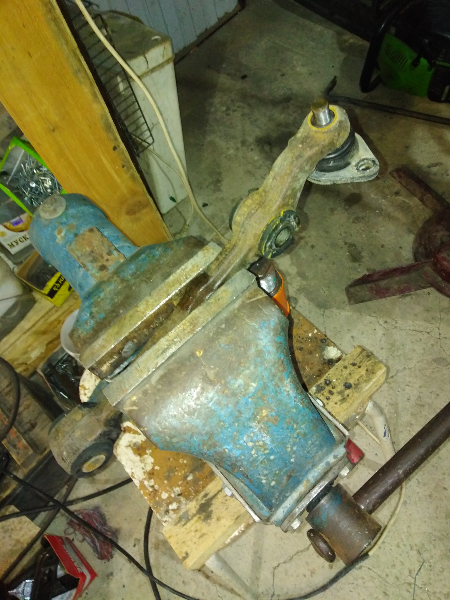 Замена сайленблоков и ромашек — Lada 2114, 1,5 л, 2007 года ...