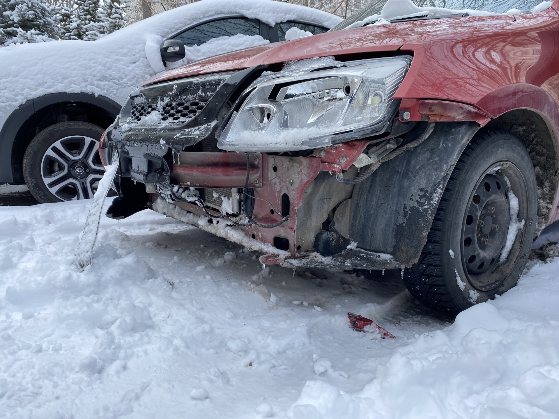 Не было бы счастья, да несчастье помогло — Lada Гранта, 1,6 л, 2013 года |  ДТП | DRIVE2