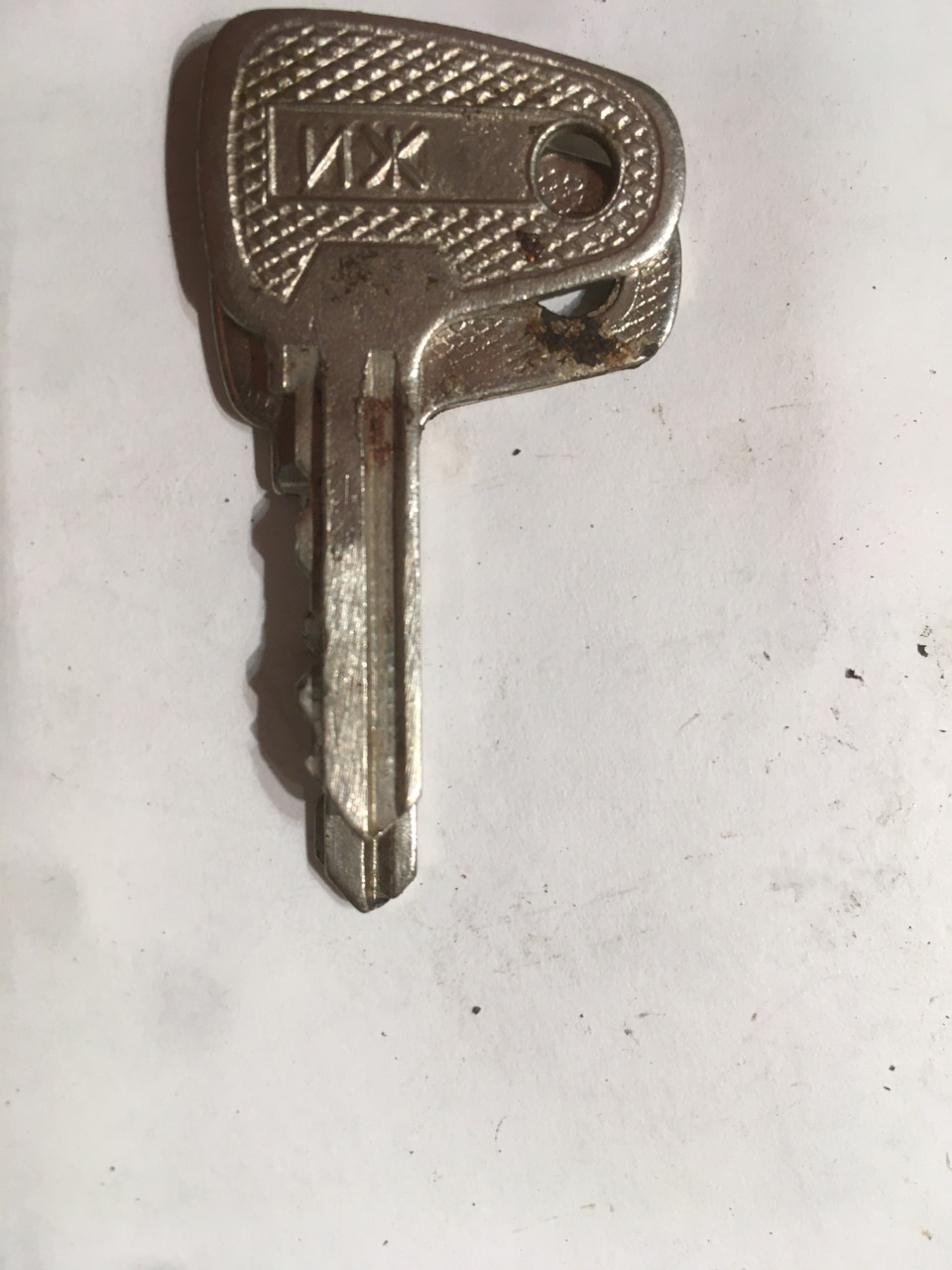 Крышка заливной горловины под ключ на азлк 2137 часть2 — Москвич 2137 ...