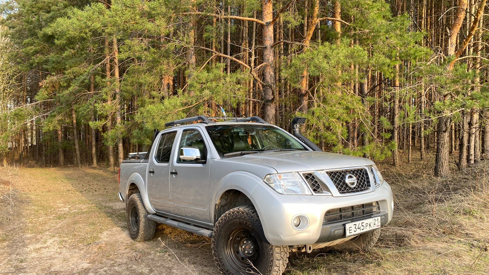 Nissan navara 2.5 d. Ниссан Навара 2.5 дизель. Ниссан Навара бортовой грузовой. Ниссан Навара 2011 года.