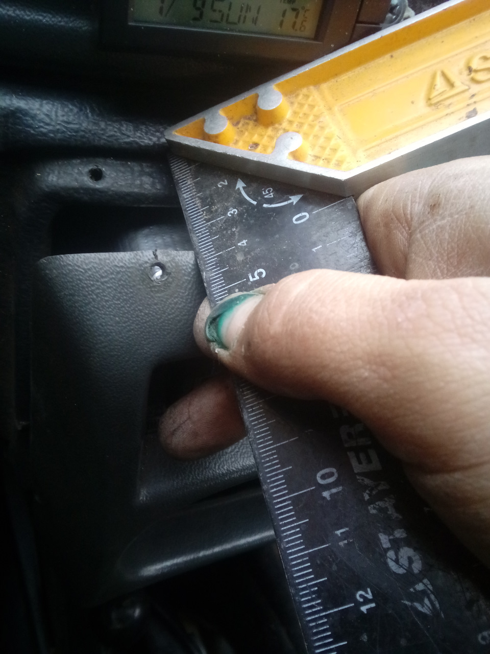 Померил с одной стороны. Мешает 3,5 см — Lada 2120 Надежда