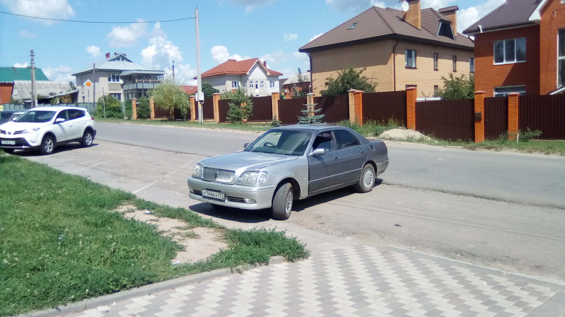 Toyota Crown (S140) 2.5 бензиновый 1992 | Turbo JZ на трамблёре на DRIVE2