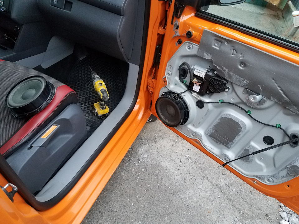 Photo from the logbook Volkswagen Caddy (3G)