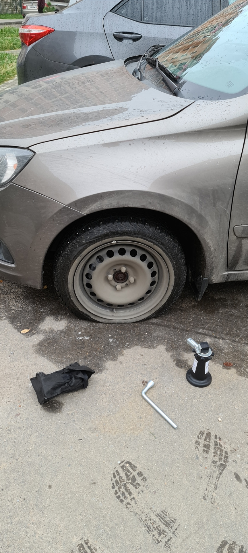 Автостекло на ФИАТ Фримонт (FIAT FREEMONT) купить и заменить в Москве ...