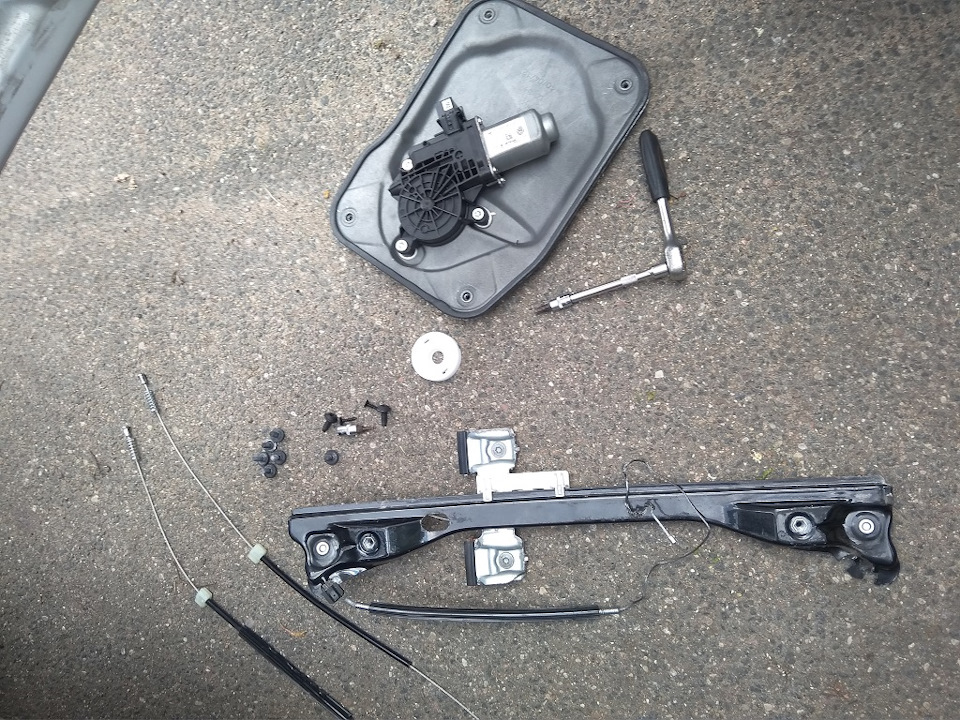 Ремонт стеклоподъемника Шкода Фабия — Skoda Fabia Mk2, 1,4 л, 2012 года ...