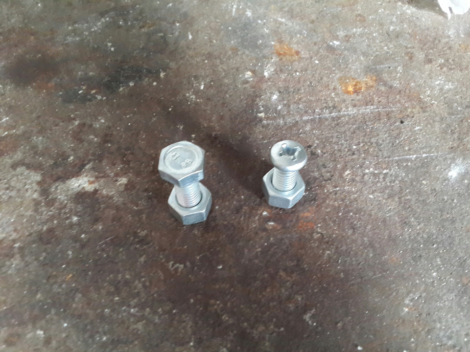 Скрип водительского сидения. — Mazda 6 (2G) GH, 2 л, 2007 года | своими ...