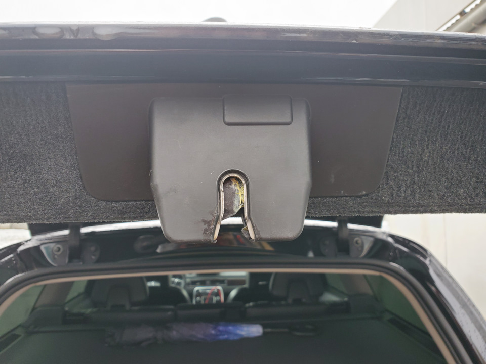 Не закрывается дверь багажника — Volvo XC70 III, 2,4 л, 2014 года ...