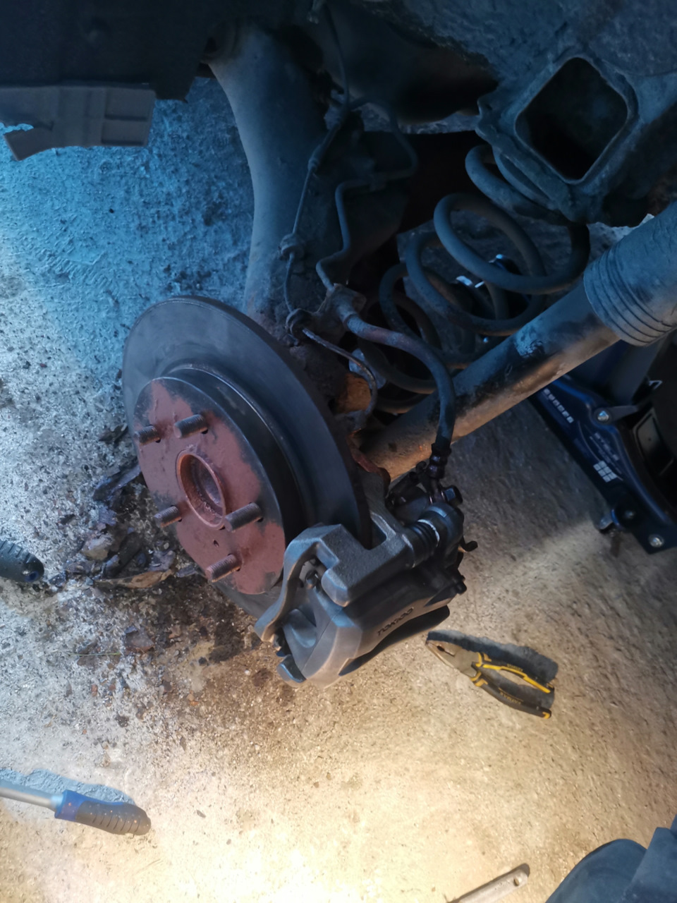 Фото в бортжурнале Toyota Corolla (140/150)