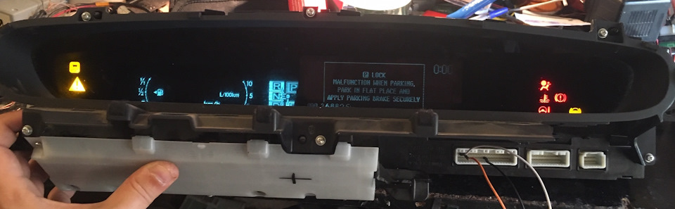 Toyota Prius 30-тка, ремонт комбинации приборов (приборной панели ...