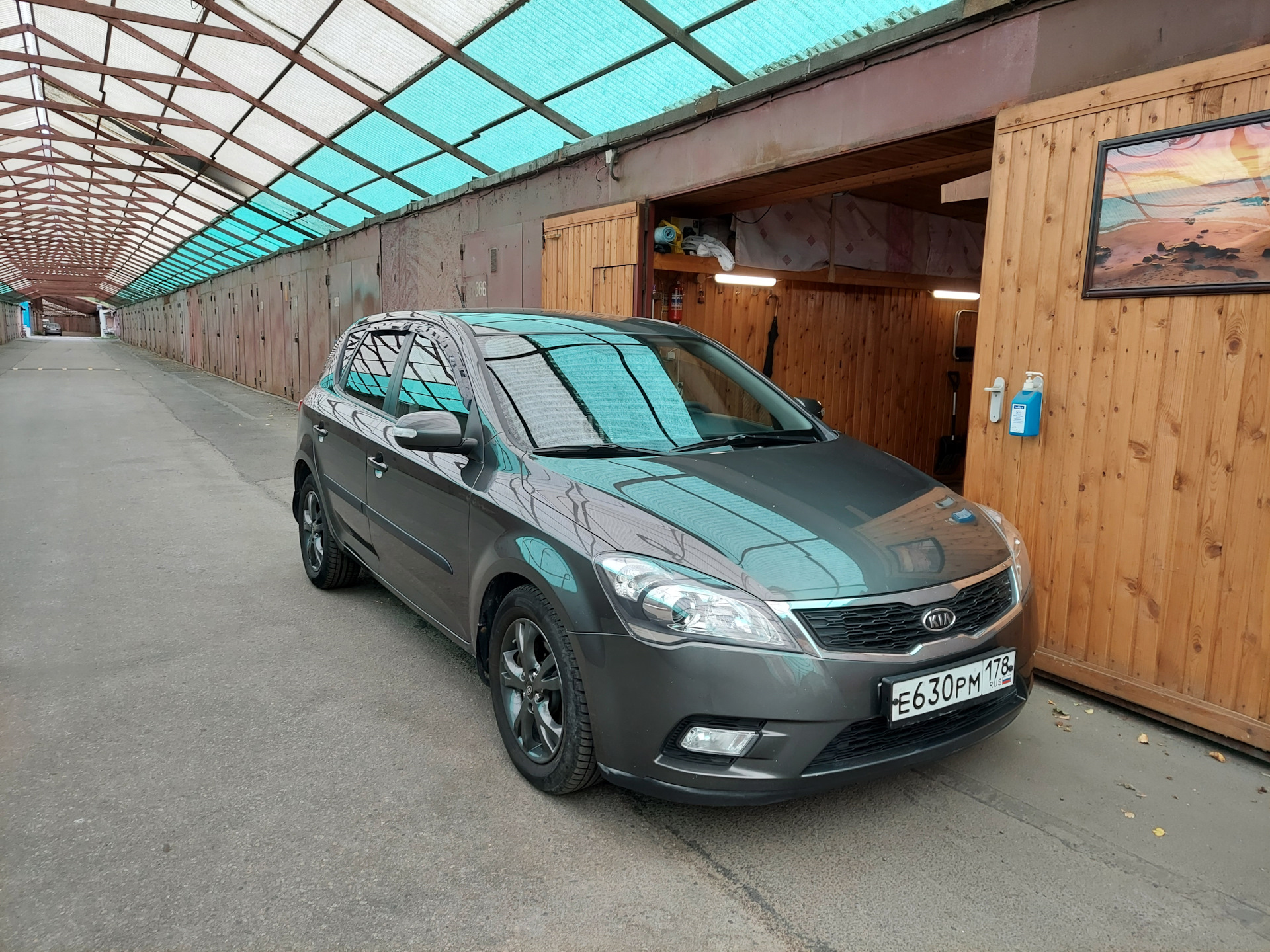 Полировка и молдинги — KIA Ceed (1G), 1,6 л, 2011 года | мойка | DRIVE2