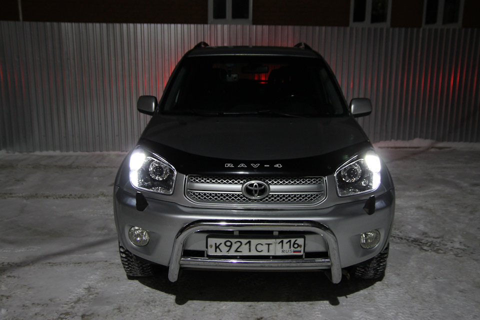 Фото в бортжурнале Toyota RAV4 (II)