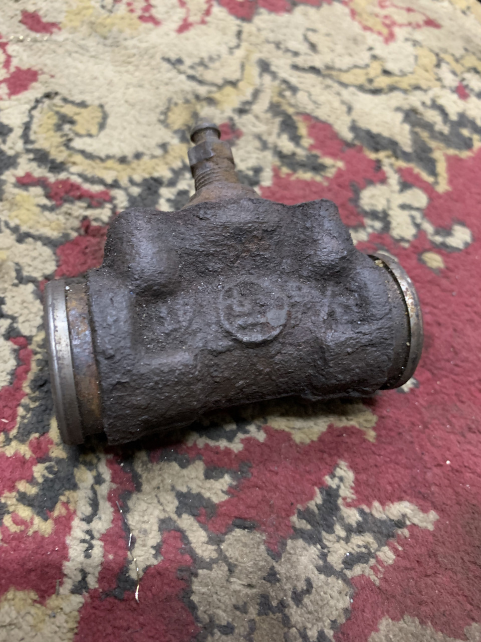 Обслуживание тормозных цилиндров cr30 master ace — Toyota Master Ace ...