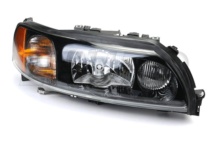 Фара 70. Фары для Volvo v70. Volvo xc70 2003 передние фары ксенон. Volvo v70 2008- Headlight. Volvo v70xc 2002 биксеноновая фара.