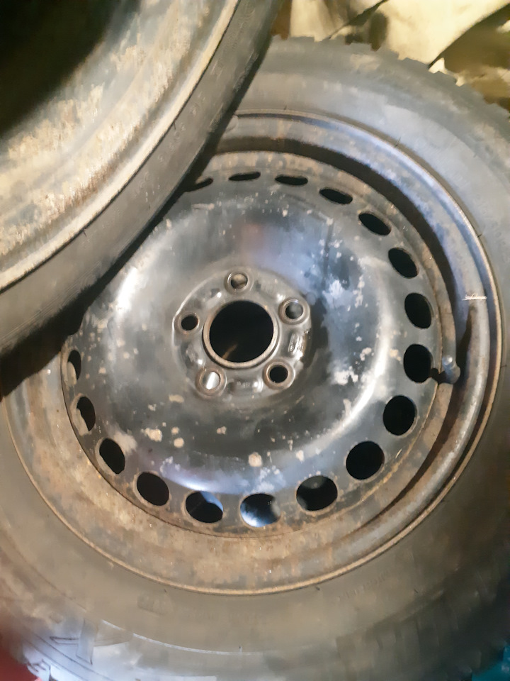 Штампованные диски Ford 16 ET0 5x108 на Ford Galaxy (Mk III), Ford ...