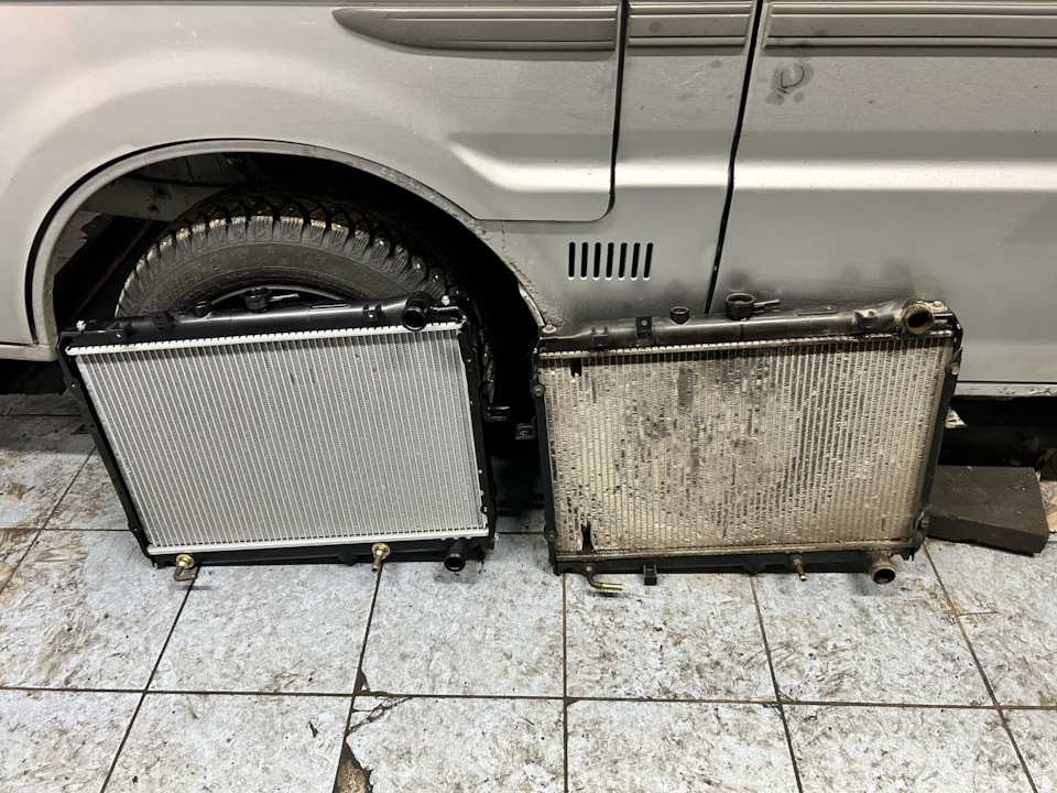 5075₽ — Nissan Vanette (4G)