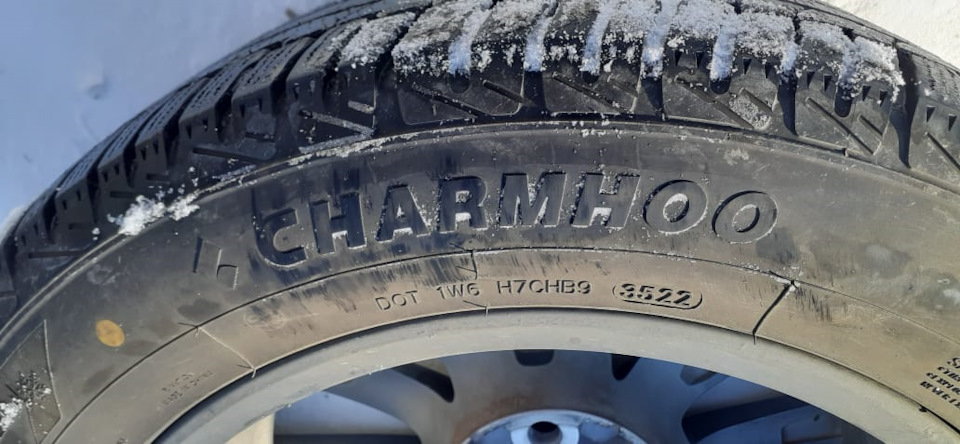 Шины зимние нешипованные 225/55 R17, литые диски Япония 7Jx17 ET45 ...