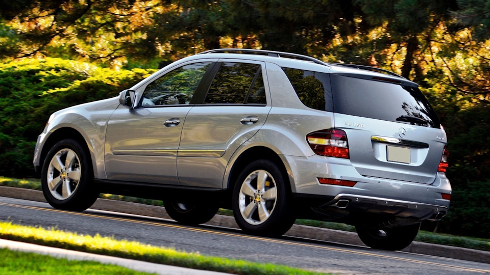 Ml 350al. Mercedes ml350 w164. Mercedes Benz ml 350. Mercedes-Benz m-class (w164). Mercedes Benz ml 2009