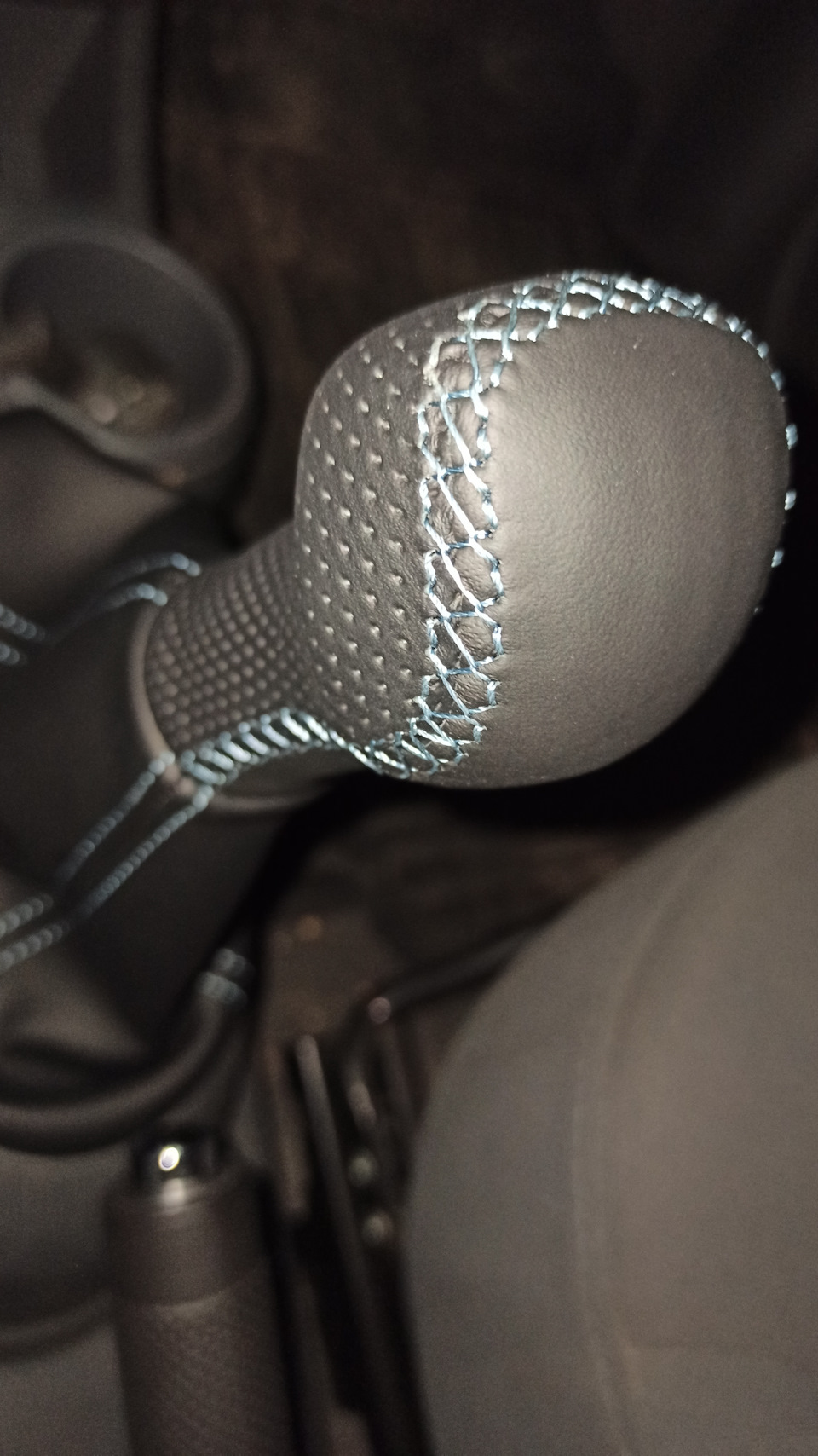 Натуральная кожа на руле и рукоятке КПП. Новые ощущения — Chevrolet ...