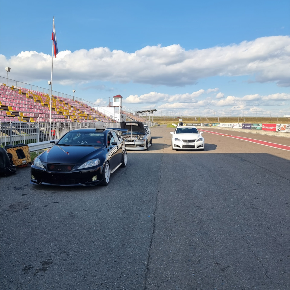 Красное кольцо. Заезды. Сжег передние колодки. — Lexus IS-F, 5 л, 2008 ...