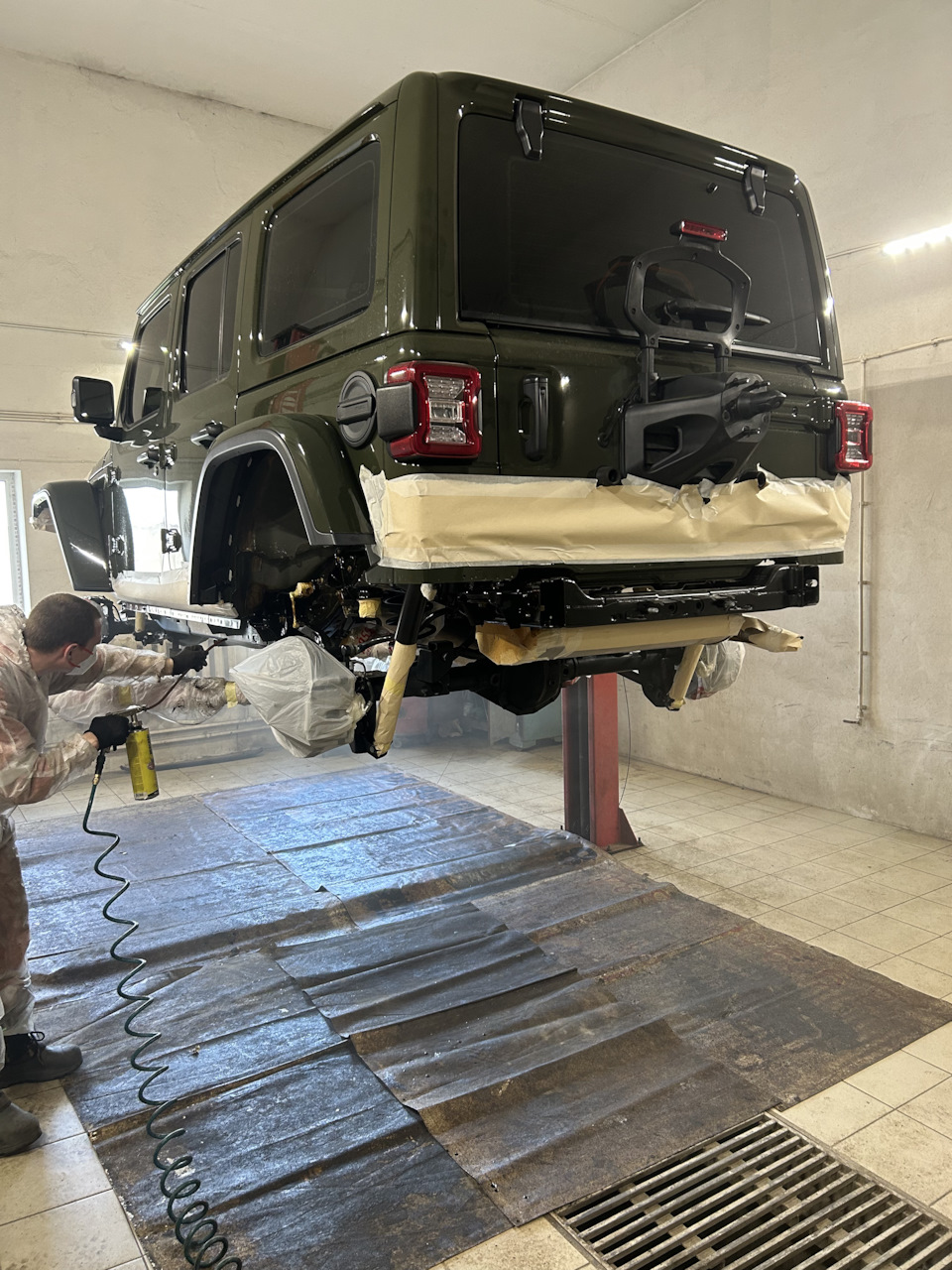 Первым делом — антикор — Jeep Wrangler (JL), 2 л, 2022 года | тюнинг ...