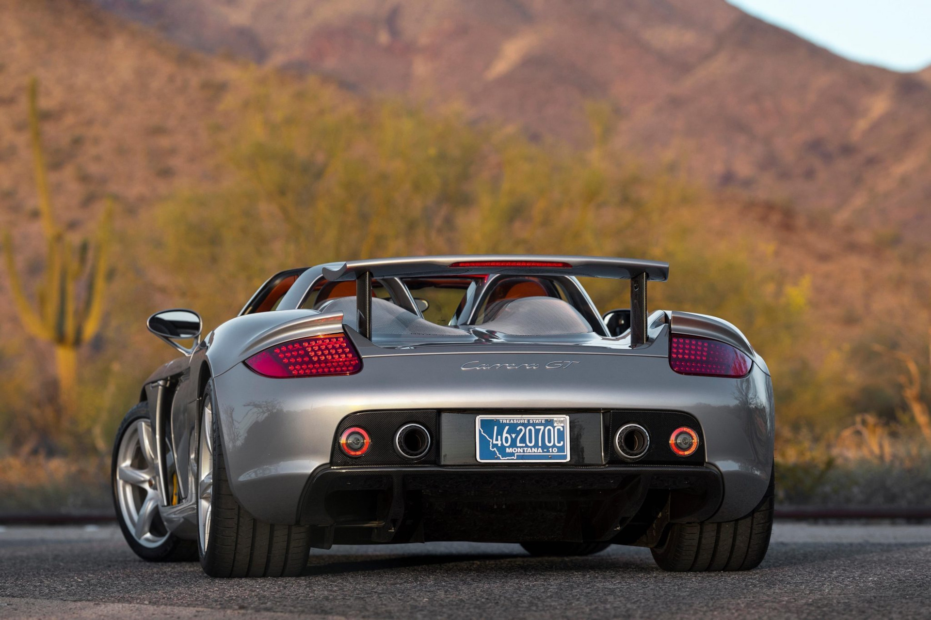 Porsche Carrera gt розовый