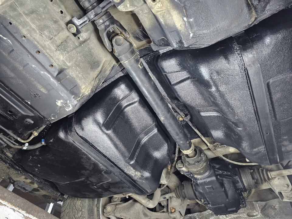 Photo from the logbook BMW 7 series (E38)