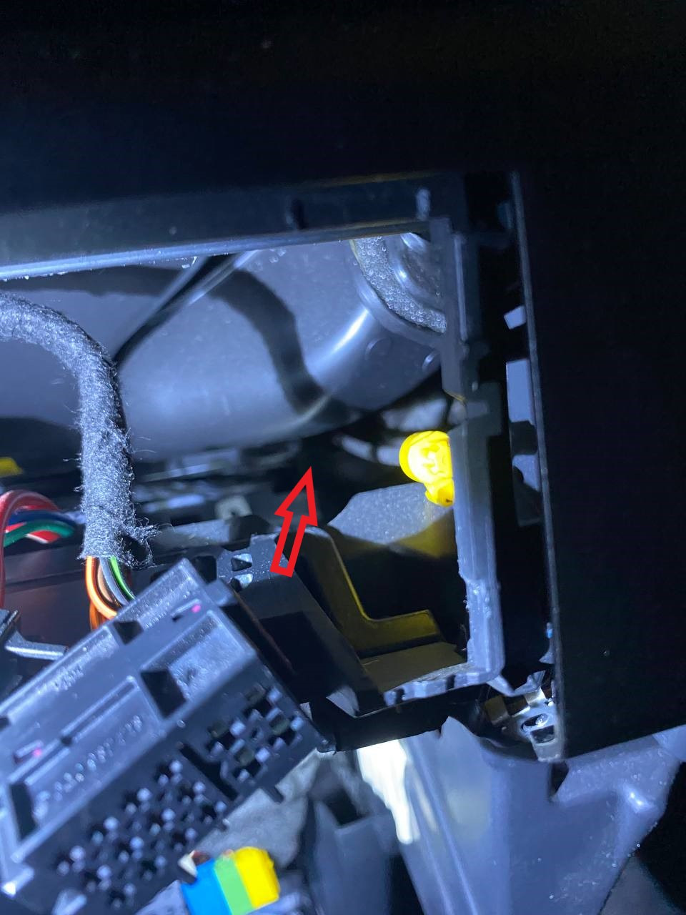 Установка (замена) тросиков печки без скидывания торпеды. — Skoda Fabia ...