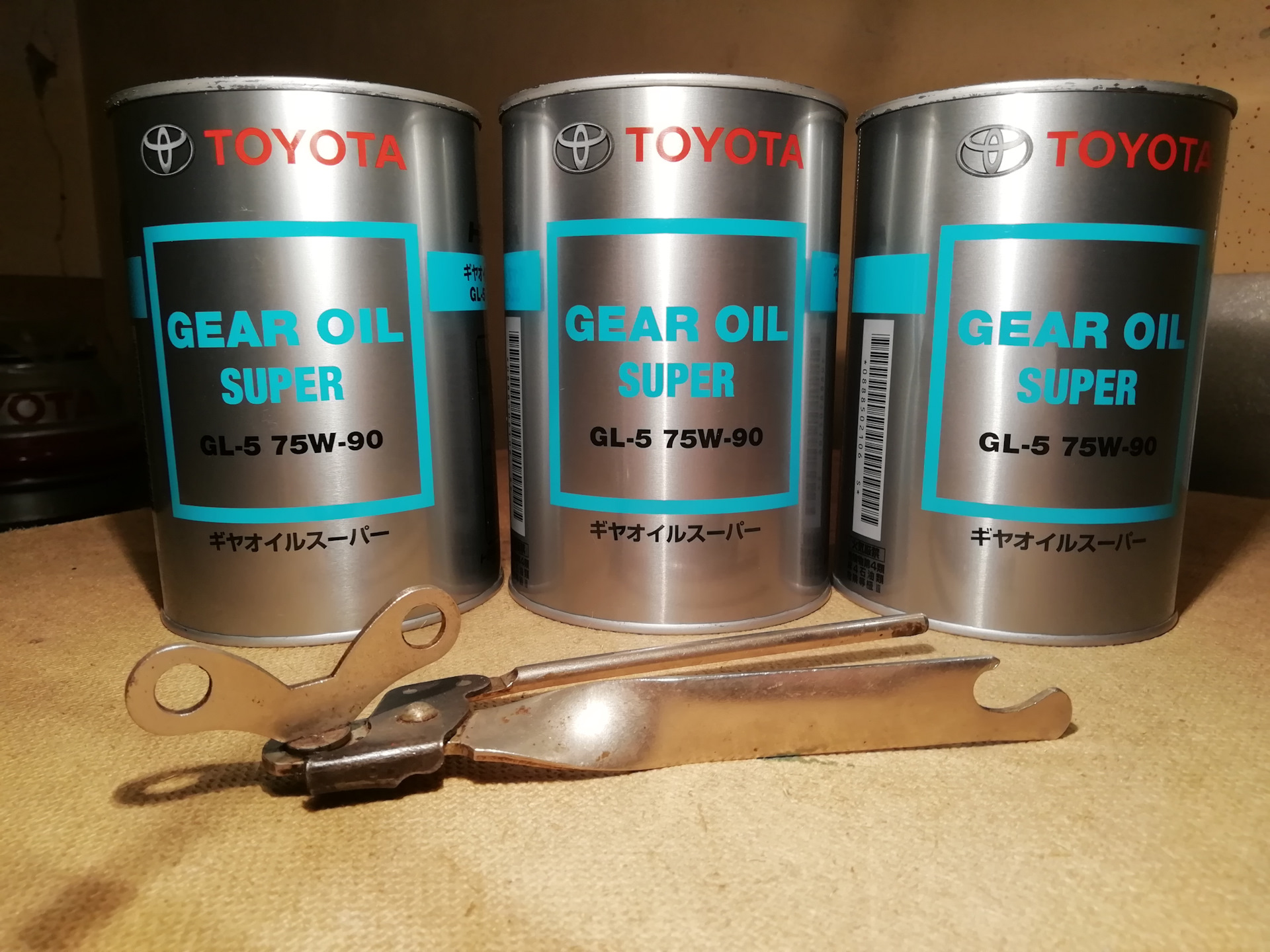 Свежее масло в трансмиссию. — Toyota Town Ace (2G), 2 л, 1988 года ...