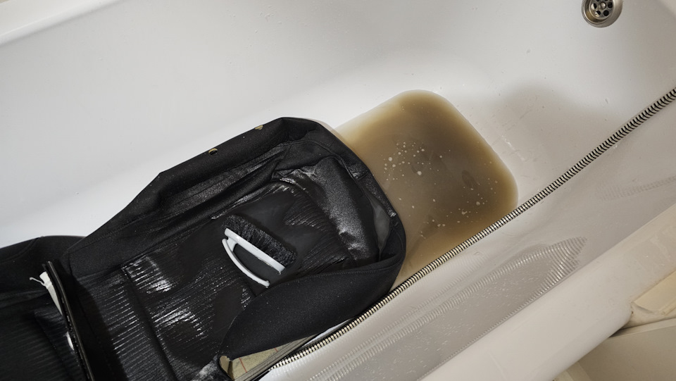 Снятие тканевой обшивки сидений Audi A4 B8 — Audi A4 (B8), 1,8 л, 2011 ...