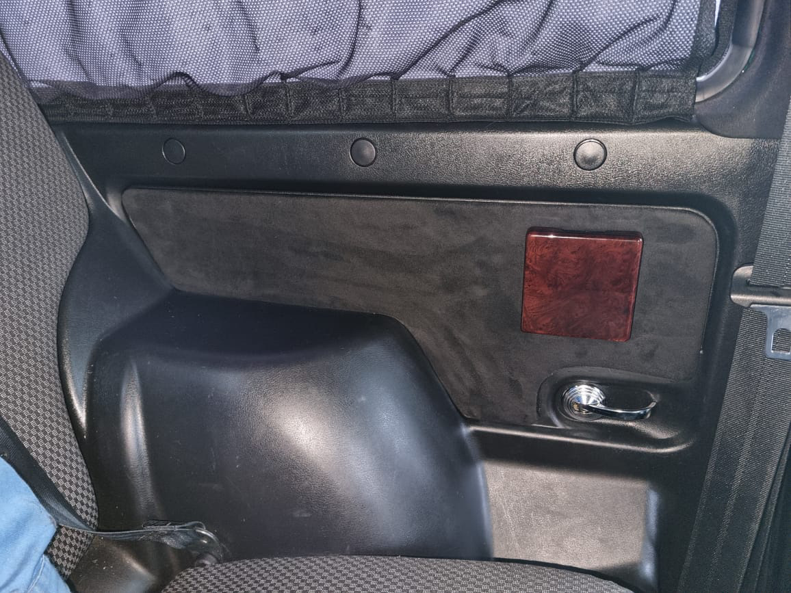 Накладки дверных карт, дубль два. — Lada 4x4 3D, 1,7 л, 2018 года ...