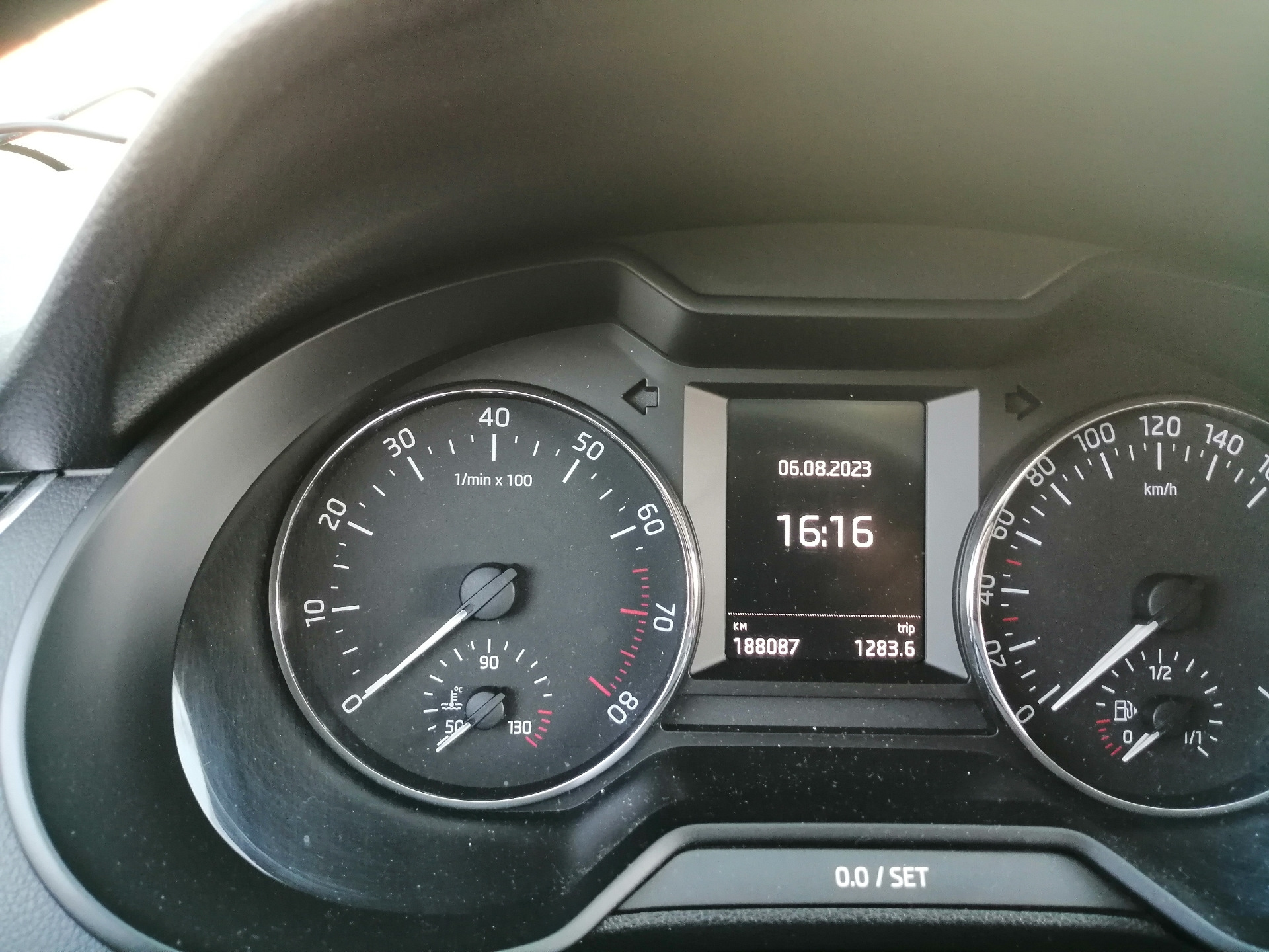ТО, установка фаркопа Oris — Skoda Octavia A7 Mk3, 1,6 л, 2015 года ...