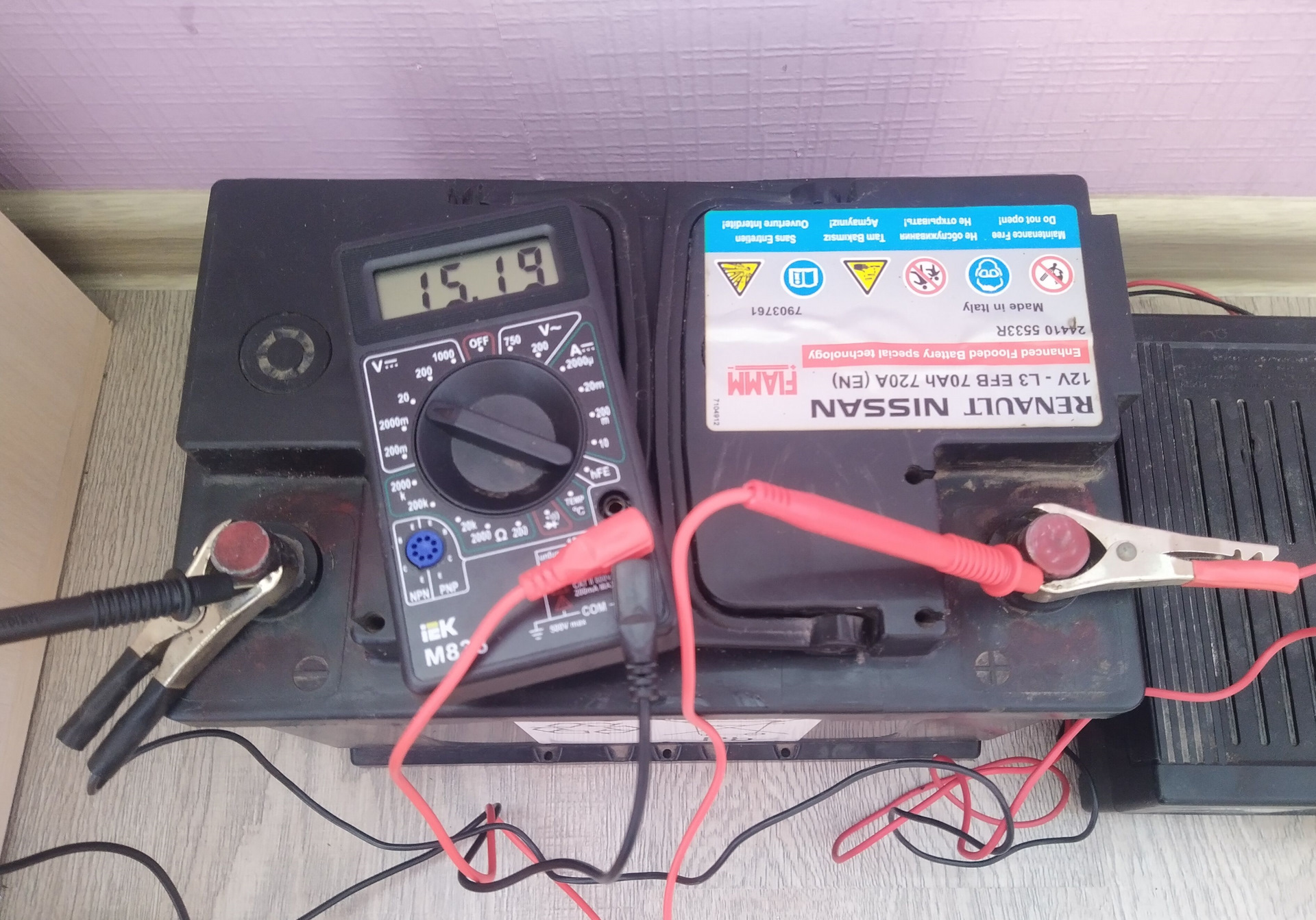 Обслуживание необслуживаемого аккумулятора (замер напряжения, тока ...