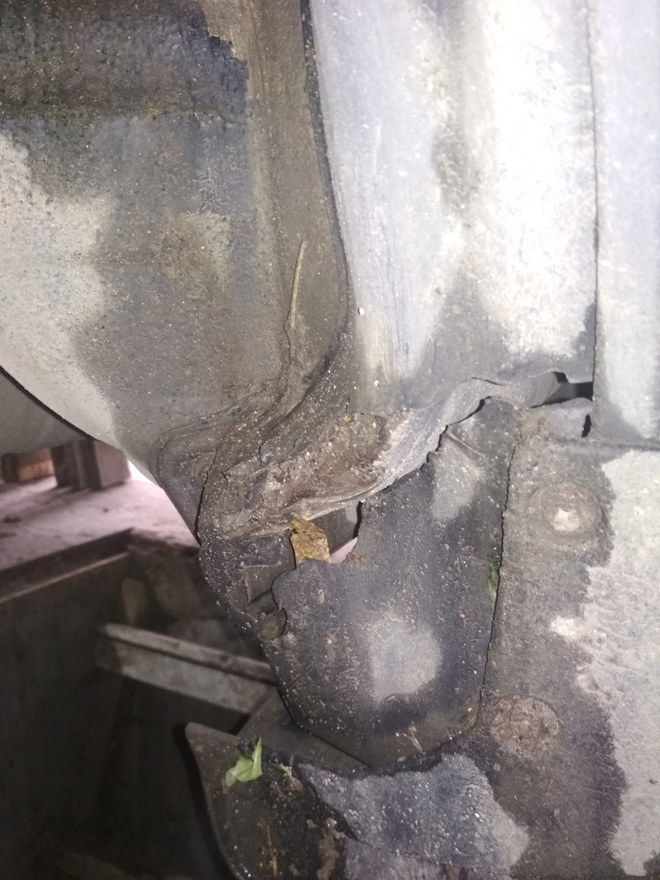 Локер и брызговики — Mitsubishi Lancer IX, 1,6 л, 2006 года | своими ...