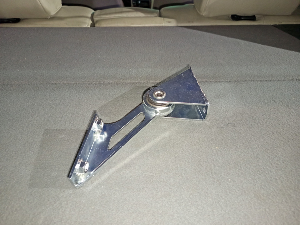 Зеркальная правая стойка