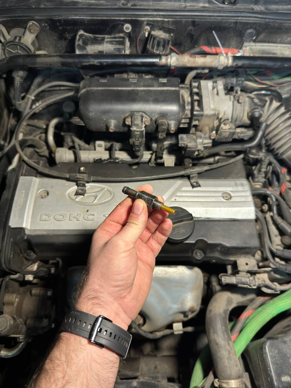 клапан картерных газов как новый после промывки — Hyundai Accent (2G)
