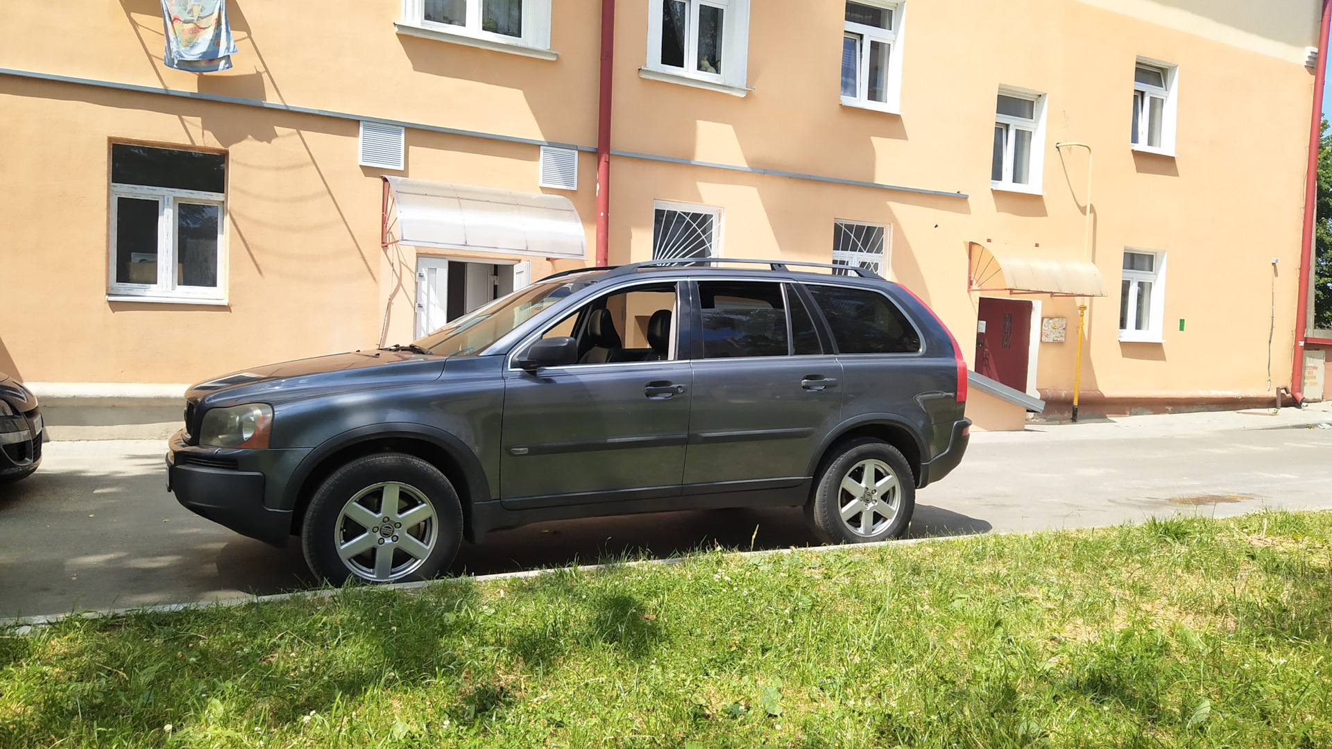 Volvo XC90 (1G) 2.5 бензиновый 2005 | Дом на колёсах на DRIVE2