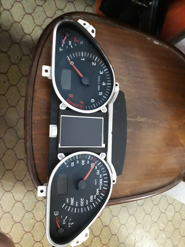 Приборный щиток Audi A6 C6 (4F), бензин, цветной, дорест на Audi A6 (C6 ...